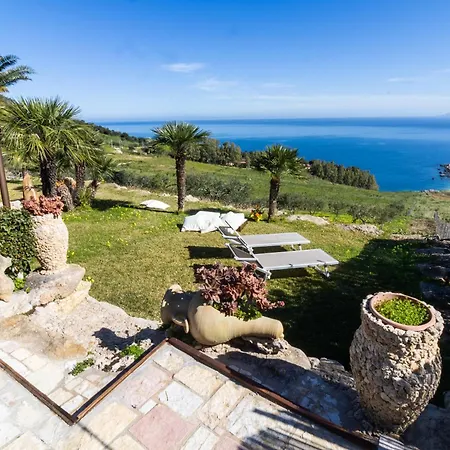 别墅 Zingaro Luxury Retreat 卡斯泰拉马莱